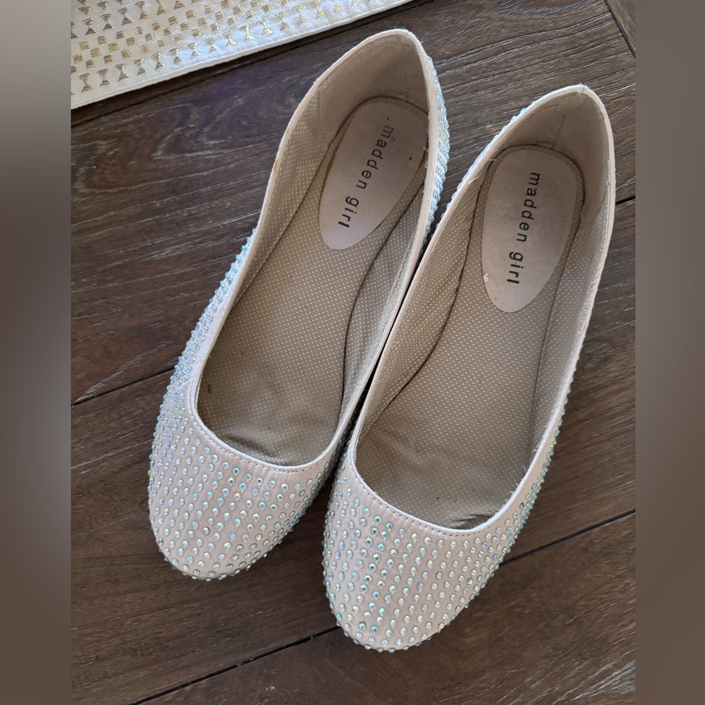 Madden Girl Tazorr Rhinestone Flats